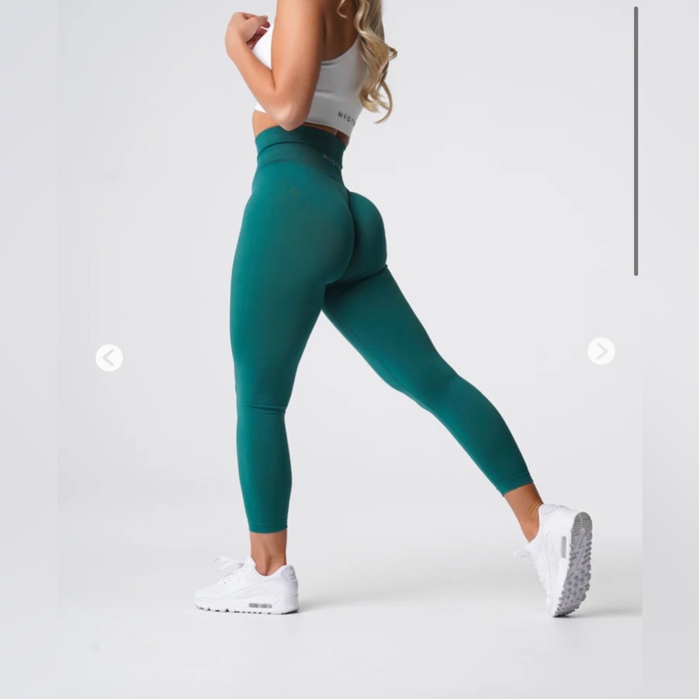 NVGTN Emerald Solid Seamless Leggings